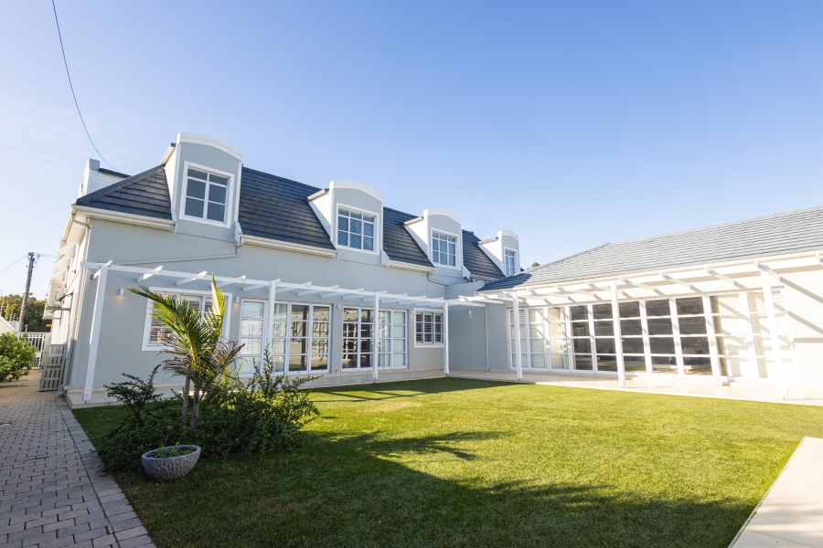 7 Bedroom Property for Sale in Flamingo Vlei Western Cape